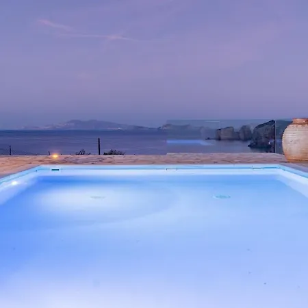 Azaland Naxos * Moutsoúna